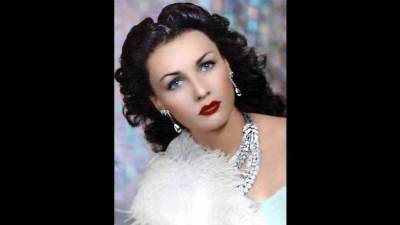 الأميرة فوزية فؤاد.. ما سر حكاية التاج؟