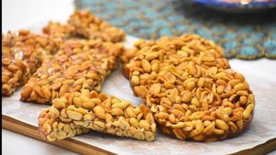 طريقة تحضير حلوى المولد النبوي .. السمسمية والفولية والحمصية بسهولة..!