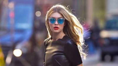 بالصورة .. نحافة جيجي حديد بعد الولادة تثير دهشة متابعيها