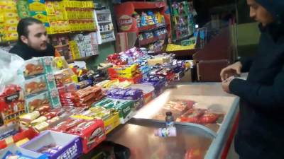 دراسة: بائعو البقالة أكثر عرضة لفيروس كورونا