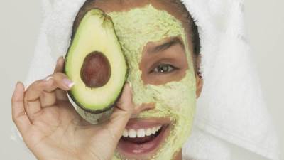 ماسك طبيعي لنضارة البشرة .. تعرفي عليه