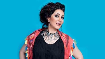 وفاء عامر تتألق على البحر