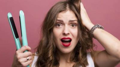 أخطر 5 أخطاء عند فرد الشعر بالمكواة .. إحذريها!