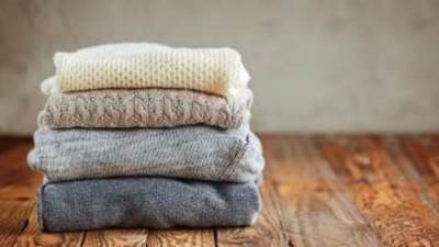 الطريقة الصحيحة لتنظيف الملابس الشتوية بسهولة و تمنحها عمرا أطول