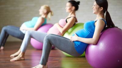 أفضل تمارين لتسهيل الولادة وفتح الرحم 