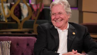 حسين فهمي: صوفيا لورين عاكستني .. وفتاة نامت تحت سريرى