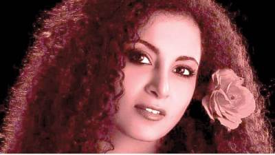اختفاء الفنانة رولا محمود في ظروف غامضة ببريطانيا وتوقعات بوفاتها