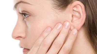 هل عدوى كورونا تضر الجهاز السمعى بالأذن؟