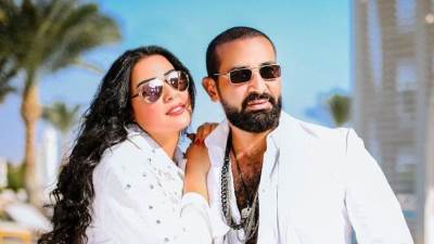 بعد الطلاق .. سمية الخشاب تحصّل نفقة المتعة من أحمد سعد