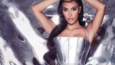 شاهد.. إطلالة جريئة لكيم كارادشيان بعد انفصالها عن زوجها