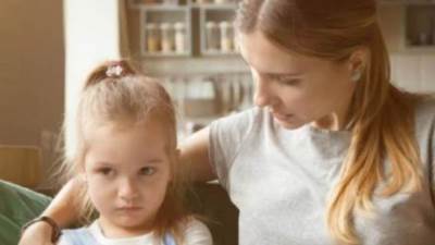 خبيرة نفسية توضح الطرق السليمة لتربية الطفل منها تجنب الألفاظ الجنسية