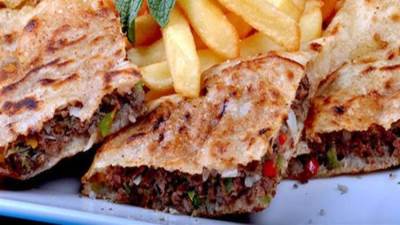 حواوشي خطير بوزن خفيف لجسم رشيق.. تعرفي على طريقة عمله؟