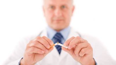 ما هو تأثير التدخين ومادة النيكوتين على المراهقين وعلاقته بزيادة الوزن؟