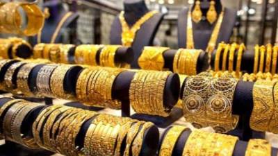 “ذهب” يلمع ويبرق بطرق آمنة في المنزل.. تعرفي على الطريقة