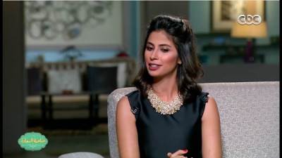 روبي تضامن مع المرأة بـ" واحدة جديدة"