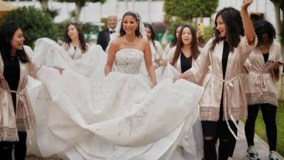 حفل زفاف دينا داش يشعل السوشيال ميديا