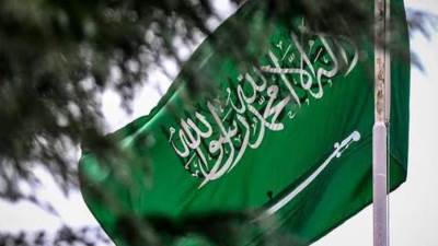  فنانة سعودية تثير ضجة عبر السوشيال ميديا 