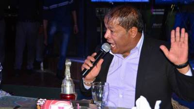 شاهد ماقاله عبدالباسط حمودة عن زوجته؟