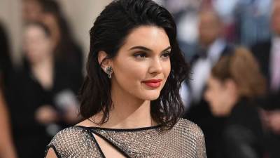 كيندال جينر تخطف الأنظار فى شوارع نيويورك