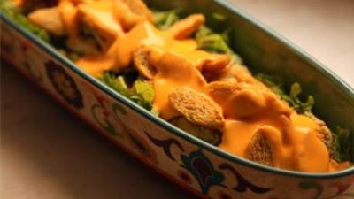 صلصة فرنسية للسلطات من النكهات الفريدة والمميزة والشهية