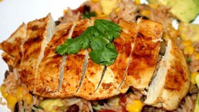 ستيك بصلصة الفلفل الأسود وجبة فريدة وحديثة