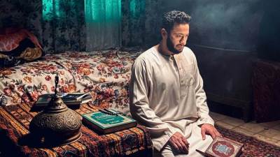 القبض على خالد سرحان بسبب حقيبة مخدرات .. المداح الحلقة 3