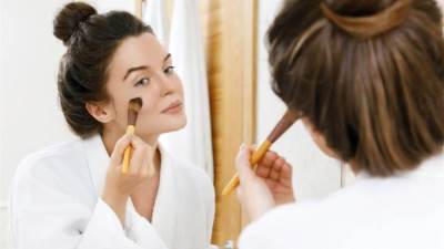 6 نصائح للحصول على مكياج ثابت فى الصيف