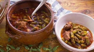 طريقة عمل طاجن البامية باللحمة البتلو