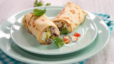 رولات البيتزا بخبز التورتيلا للرجيم