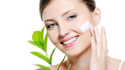  3 حيل لإزالة آثار حب الشباب .. جربيها