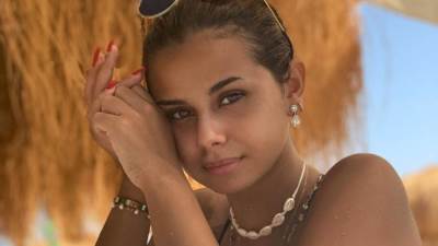 خطيب منة عرفة يكشف موعد زفافهما