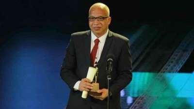  بعد الزيارات الأخيرة.. الأطباء يمنعون الزيارات والمكالمات الهاتفية عن شريف دسوقي