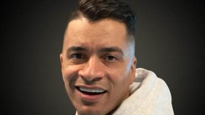 حسن شاكوش يقدم نصيحة للشباب