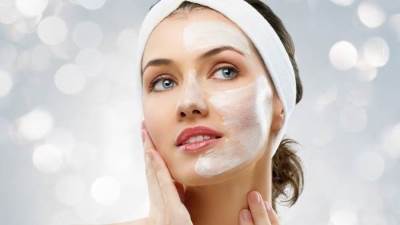 أخطاء فى العناية بالبشرة تجعلك تبدين أكبر سنًا