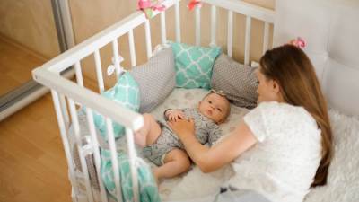  أسباب الأرق ومشاكل النوم عند الرضع وطرق علاجه بالأعشاب