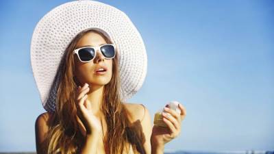 بـ 5 خطوات .. حافظى على صحة بشرتك خلال فصل الصيف 