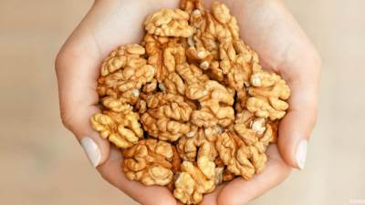 هل تعلمي أن الجوز يحمي من الإصابة بهذا النوع من السرطان؟