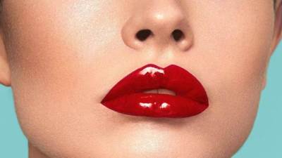نصائح مدهشة لمكياج الشفاه الكبيرة