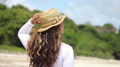 مجموعة مميزة من القبعات الصيفية لحمايتك فى المصيف .. اختارى مايناسبك