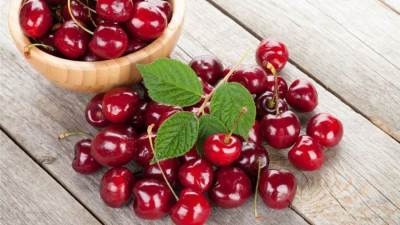 فوائد تناول الكرز يوميا على صحتك