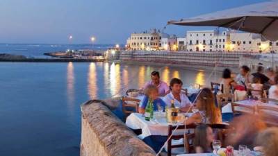 مكان أوروبي يوفر لك مشروعا وراتباً.. والمقابل غريب