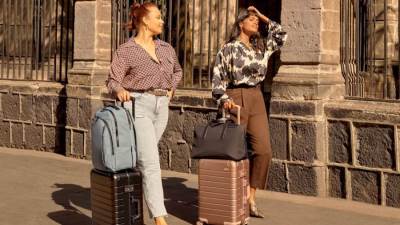 بالصور .. حقائب السفر الأفضل لصيف 2021