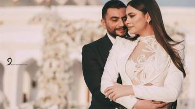 شاهد .. تامر حسنى واحمد جمال يشعلان حفل زفاف الفنانة هاجر أحمد