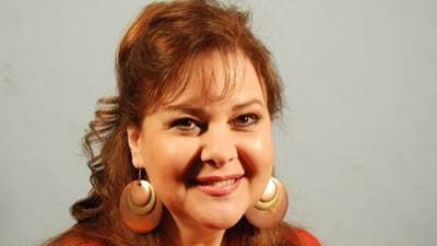 هل سيتم زراعة رئة جديدة للفنانة دلال عبد العزيز؟