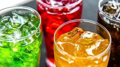 هل تعلمي أن المشروبات الغازية لا تروى عطشك وتمنع امتصاص الكالسيوم بالعظام؟