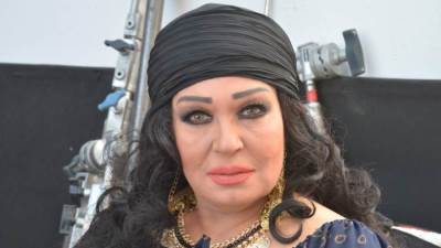 فيفي عبده تكشف تطورات حالتها الصحية