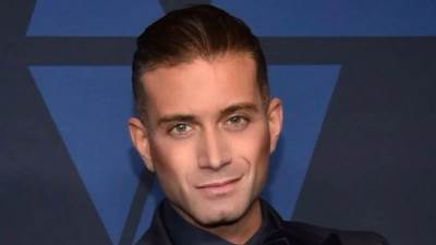 "أنا حامل" .. حفيد عمر الشريف يثير الجدل