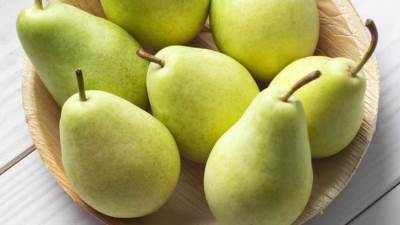 فوائد تناول ثمرة من الكمثرى يوميا 