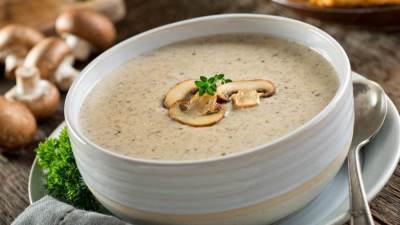 طريقة عمل شوربة الفطر بأكثر من وصفة