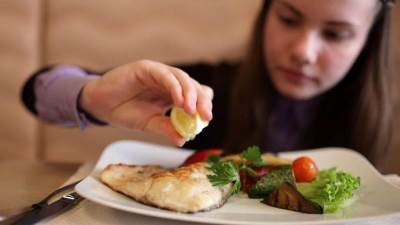 كيف يؤثر توقيت تناول الطعام على صحة قلبك؟